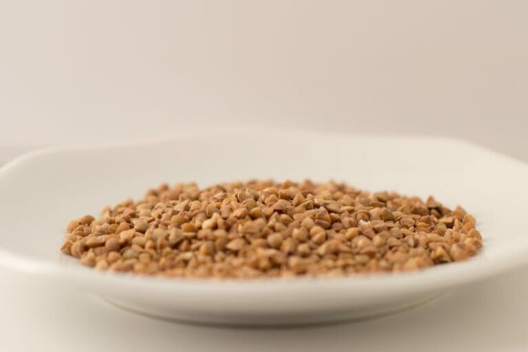 The essence of the buckwheat diet for weight loss.
